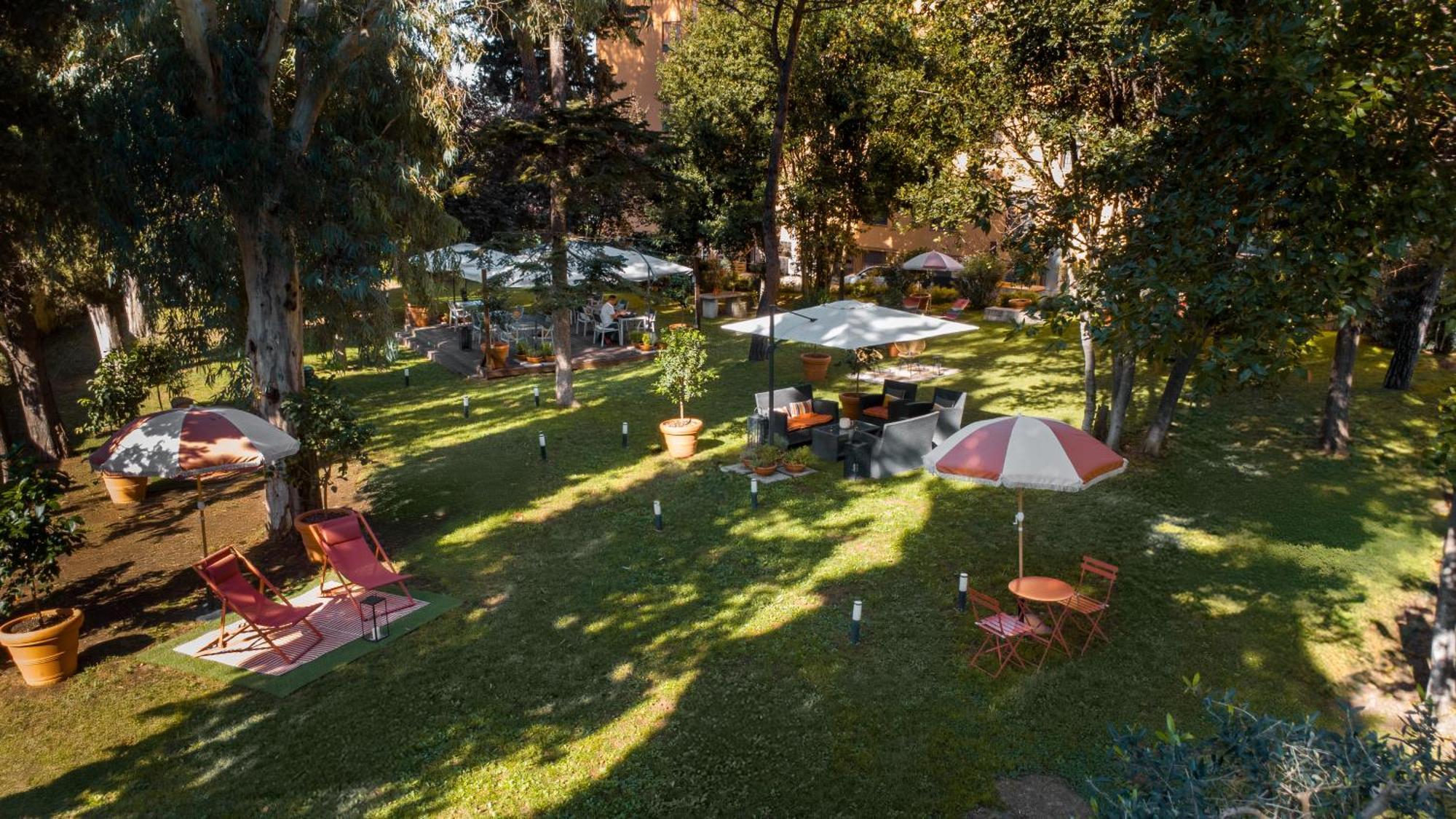 Area Hotel 4*